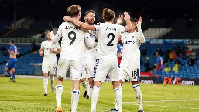 中段对抗：战术博弈与场上摩擦