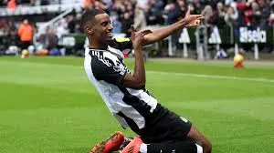 亚历山大·伊萨克在FB体育平台的投注策略